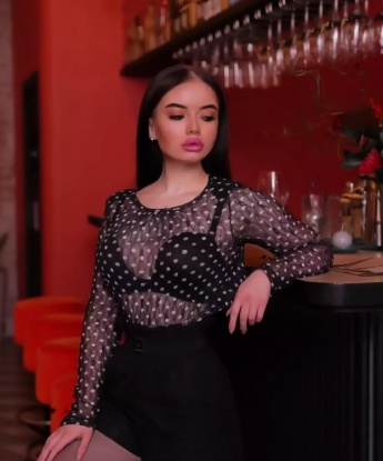 Предлагаю тебе ощутить все прелести моих услуг. 🌟 Мои нежные руки, проводящие массаж, смогут расслабить тебя до глубины души. 👄 А мои жаркие поцелуи, будут делать тебя счастливейшим мужчиной на земле. 💋 У меня есть свои фото, которые с радостью покажу тебе, чтобы удостоверить твое внимание в моем блаженстве. 🔥 Доверься мне и ощути, как встреча со мной станет самым ярким воспоминанием в твоей жизни. 💫 Позволь себе расслабиться и получить истинное удовольствие в моей компании. 🌺 Остаюсь в ожидании твоего звонка, чтобы дарить тебе незабываемые моменты удовольствия. 📞😉 Отзывы о моих услугах только самые лестные, и я всегда готова поделиться ими с тобой! 😍 #MoscowEscort #индивидуалка #люблюМоскву #опытная #нежная #релаксайсимной Мария